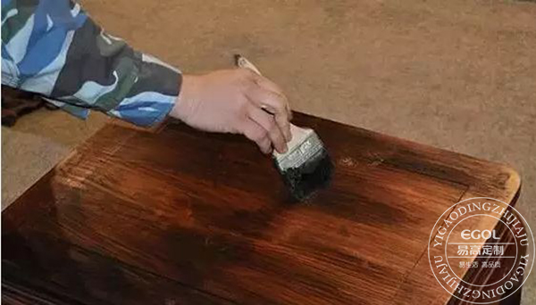  夏天，實木家具應該如何保養